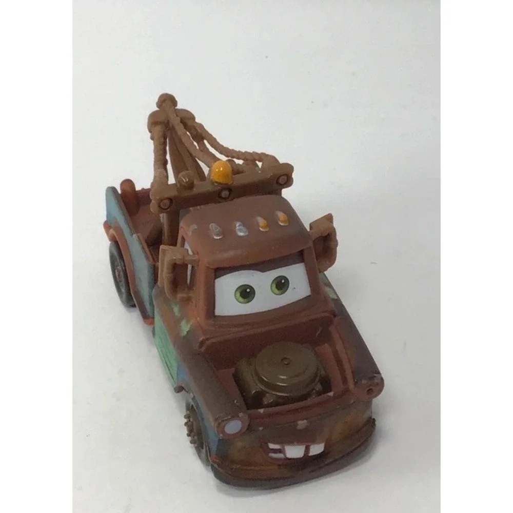 Mater Disney Pixar Cars Die Cast MIni Racers Mattel Play Vehicle Tow Truck M1897